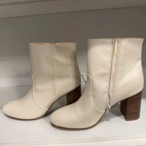 Old Navy Cream Side-Zip Block Heel Ankle Boots